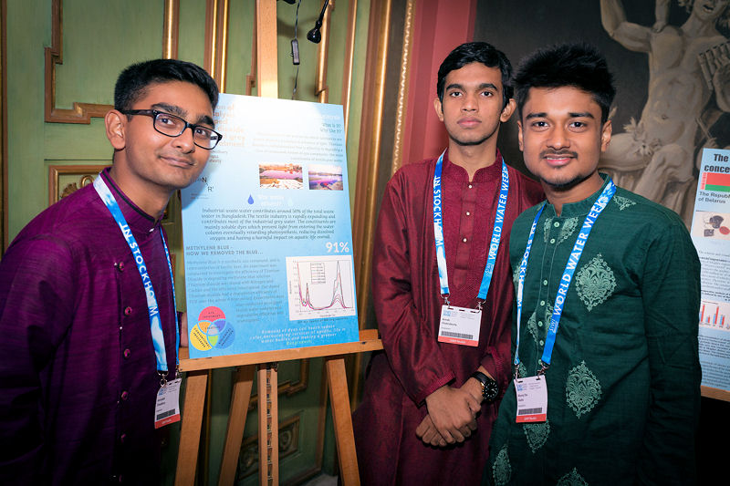 A team of students from Bangladesh, from left, Aniruddah Chowdhury, Arnab Chakraborty, and Rituraj Das Gupta received the Diploma of Excellence for their research into removing dyes from textile effluent. Photo courtesy of Borg, SIWI.