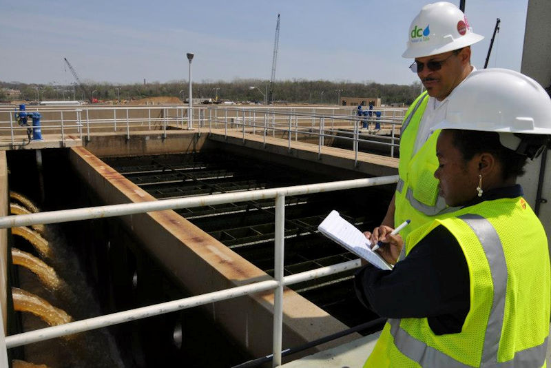 Rahkia Nance interviews a DC Water (Washington, D.C.) foreman at the Blue Plains Advanced Wastewater Treatment Plant. Photo courtesy of Rahkia.